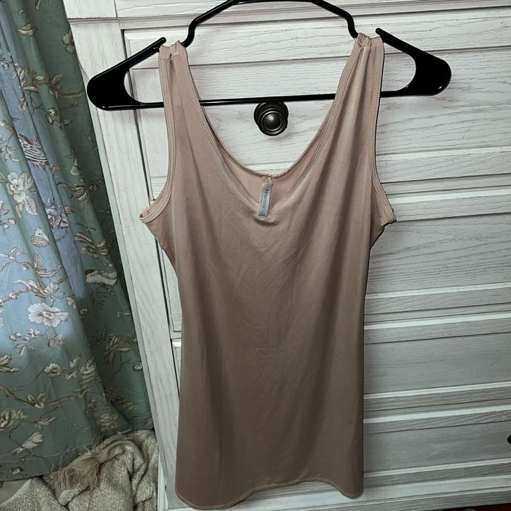Relativity intimates slip, nude, wide straps , v neck, Sz L